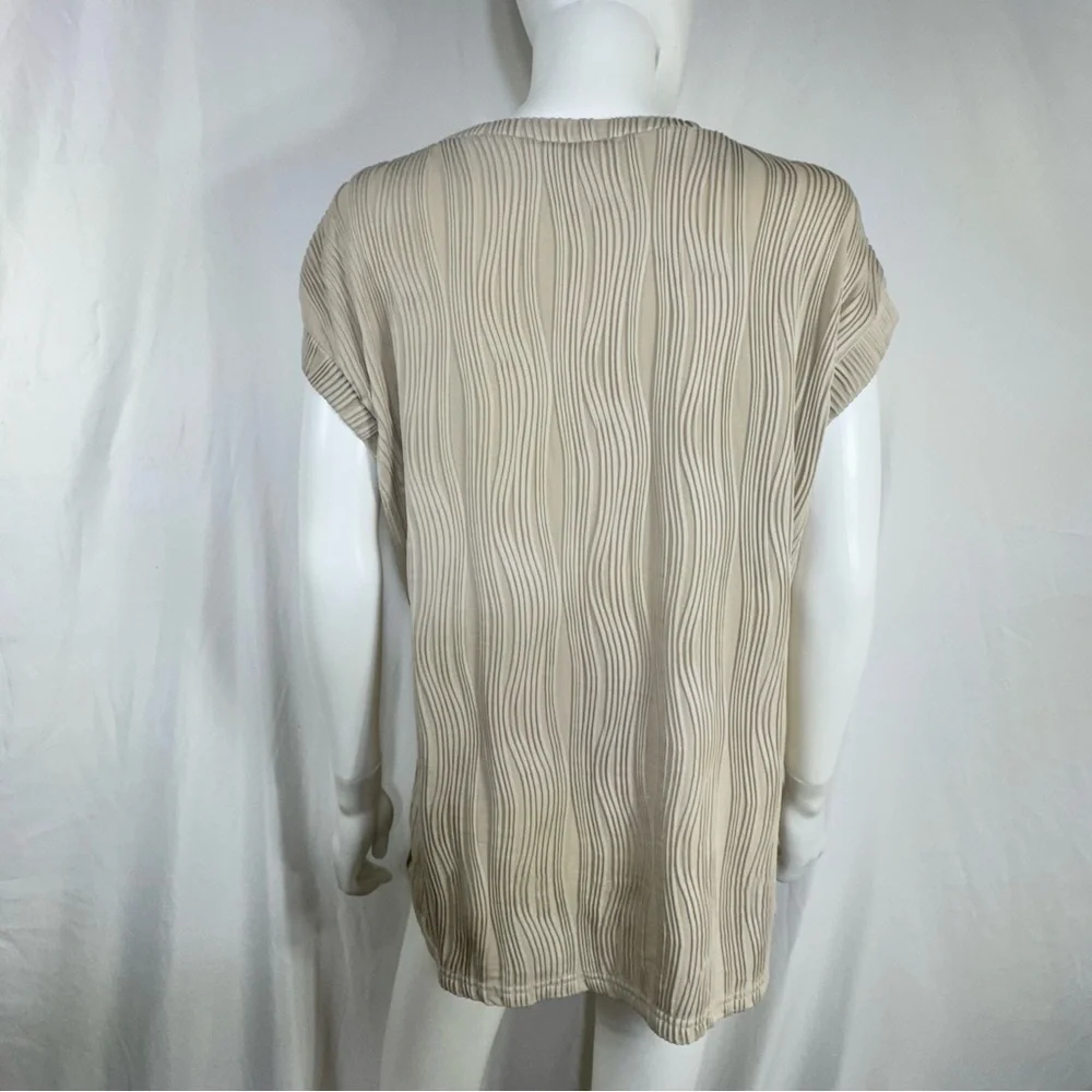 Women’s Beige Textured Short Sleeve Career Top - Picture 4 of 7